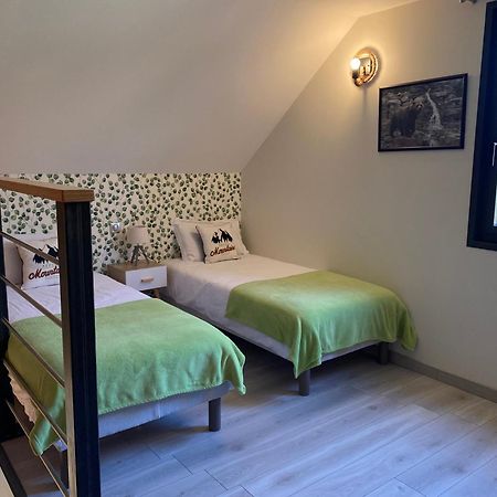 Au Petit Pressoir Bed & Breakfast Givry  ภายนอก รูปภาพ
