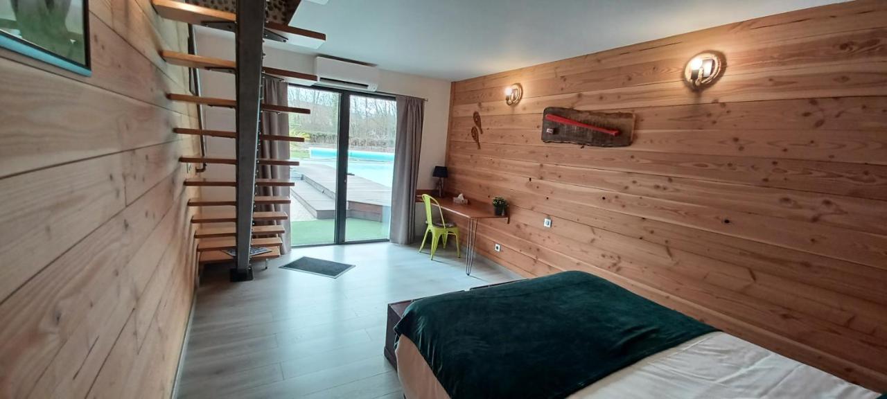 Au Petit Pressoir Bed & Breakfast Givry  ภายนอก รูปภาพ