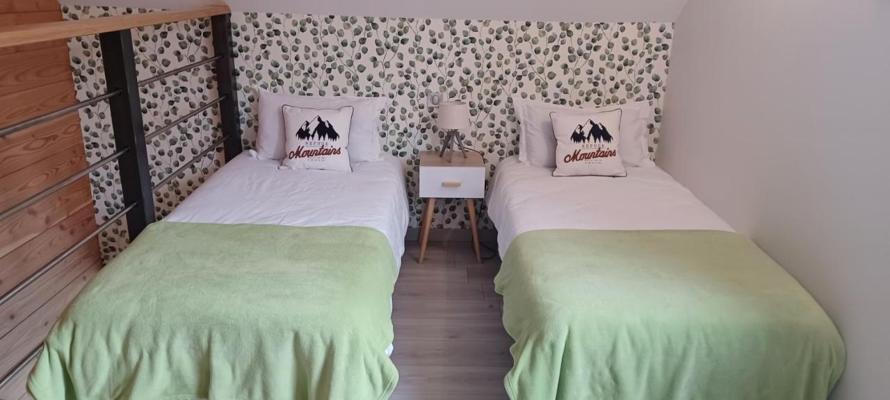 Au Petit Pressoir Bed & Breakfast Givry  ภายนอก รูปภาพ