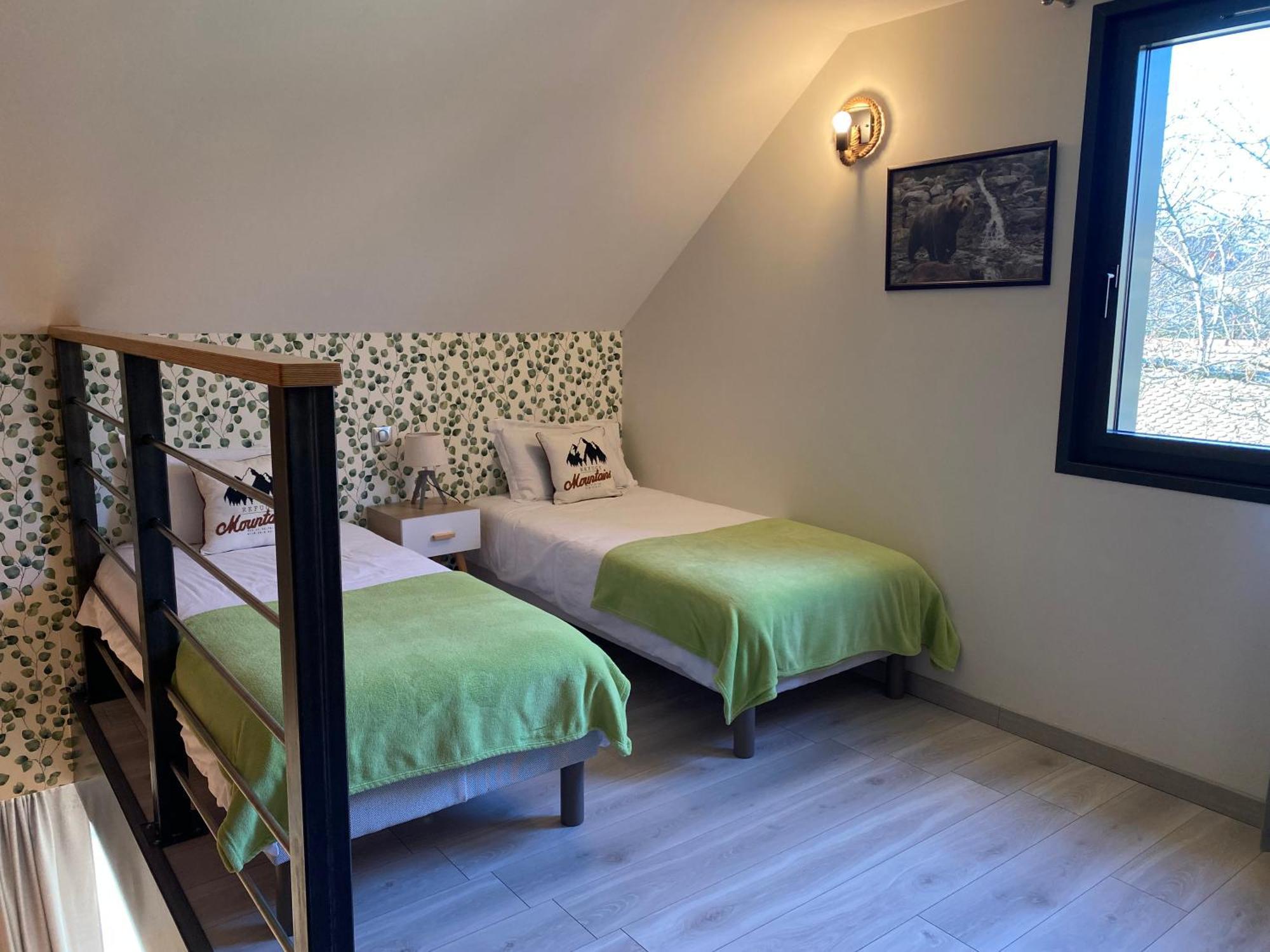 Au Petit Pressoir Bed & Breakfast Givry  ภายนอก รูปภาพ