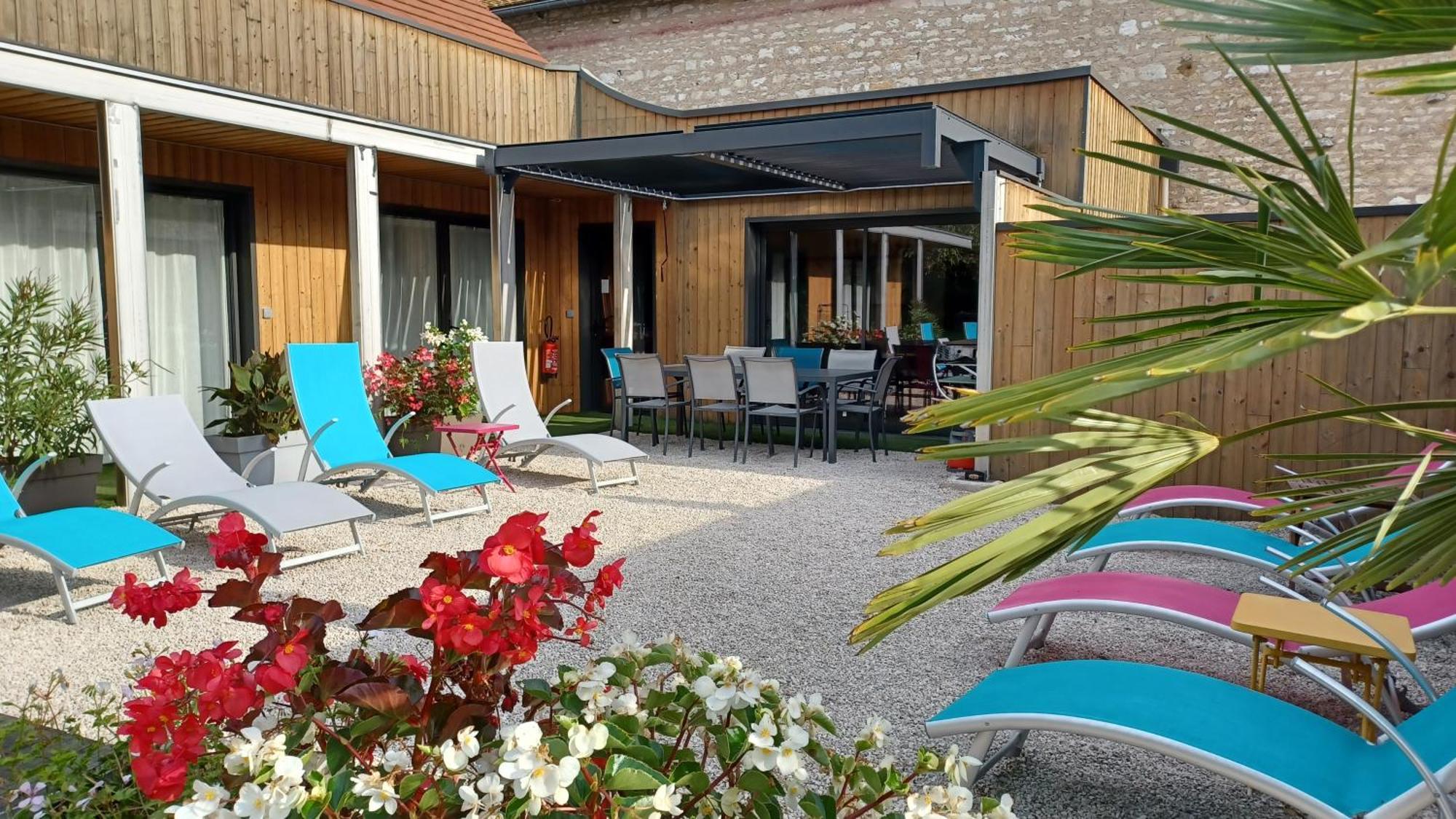 Au Petit Pressoir Bed & Breakfast Givry  ภายนอก รูปภาพ